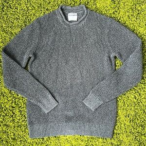 Old navy sweater